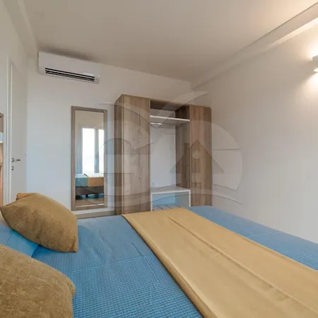 Padulella - Goelba Aparthotel *