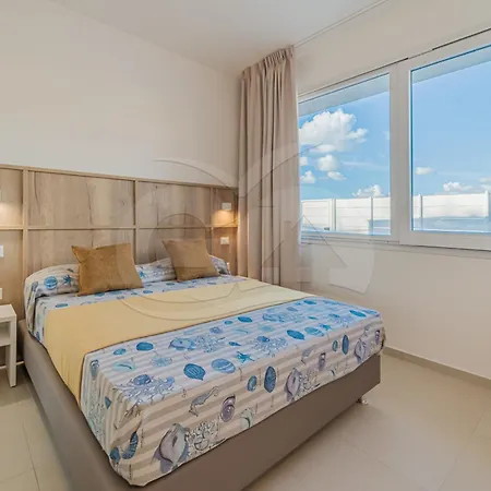 Lejlighedshotel Padulella - Goelba 3*